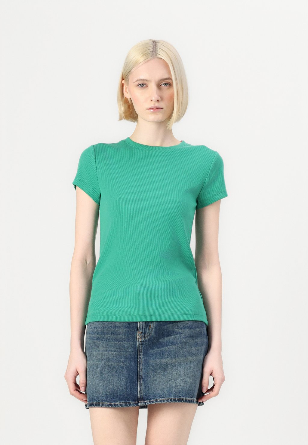 

Базовая футболка GAP, зеленый