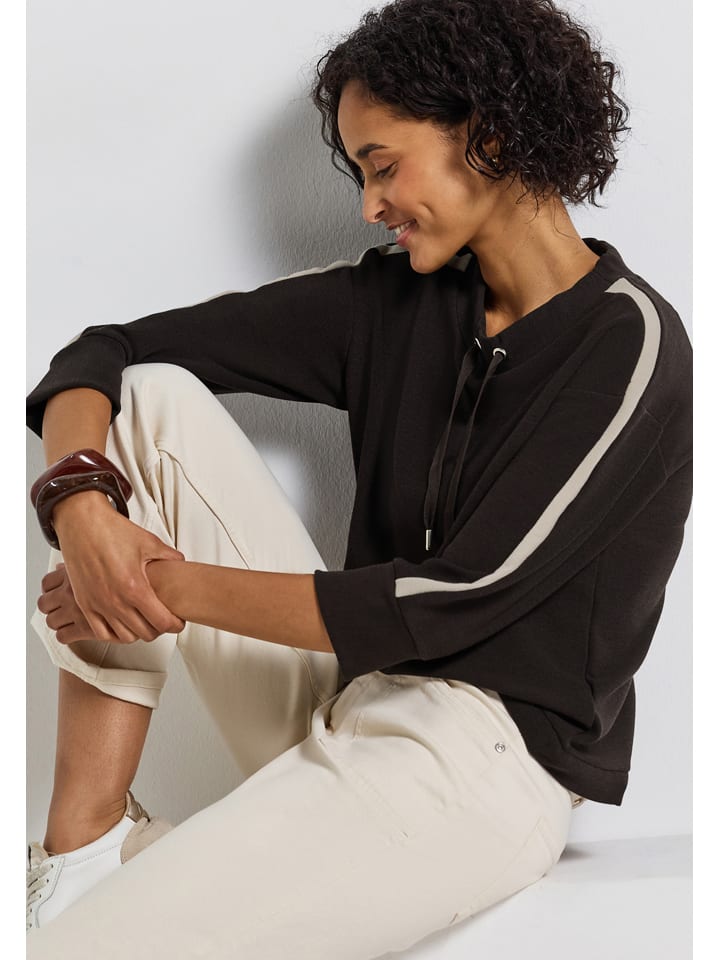 

Толстовка черного цвета Cecil