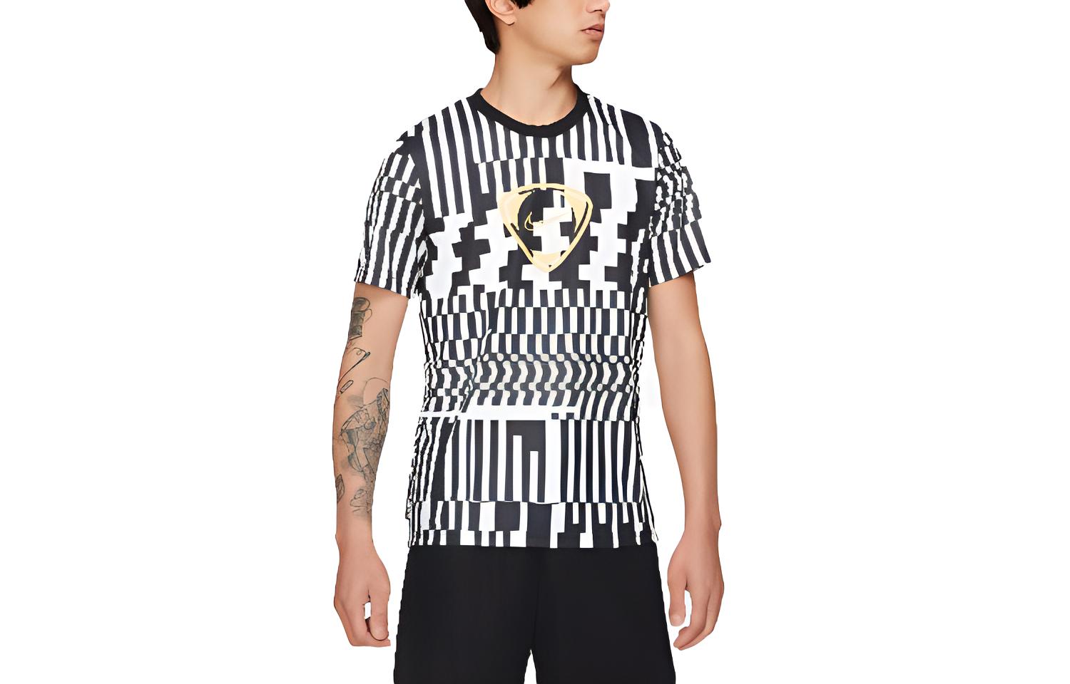 

Футболка Nike Dri Fit для футбола мужская черно-белая