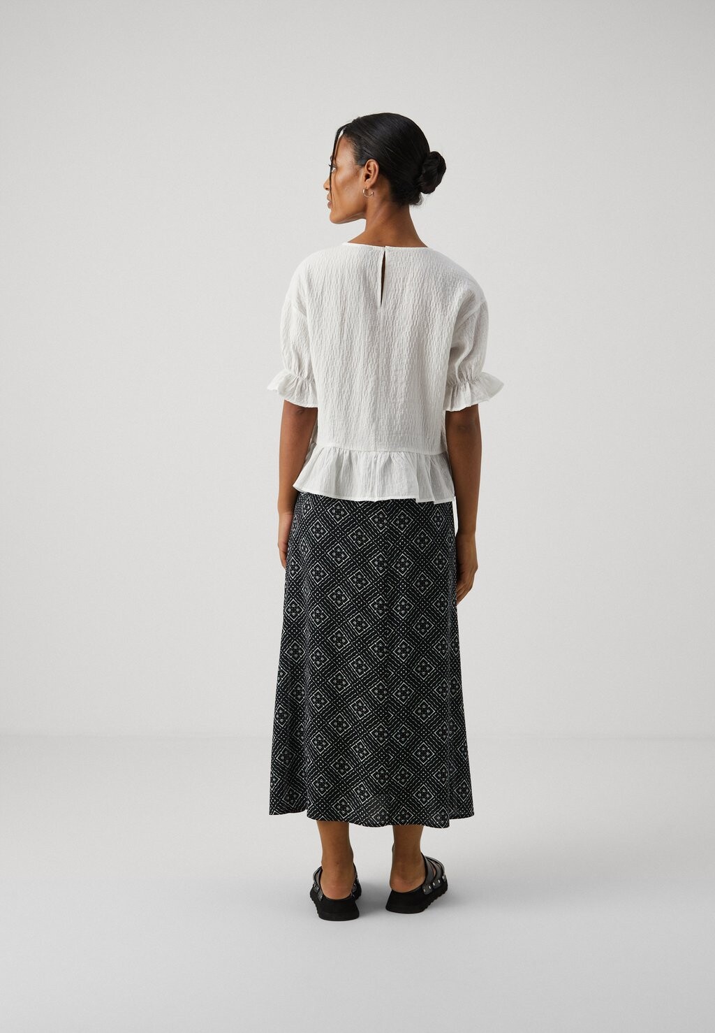

Блузка Vmnabia 2/4 Vero Moda, белоснежная
