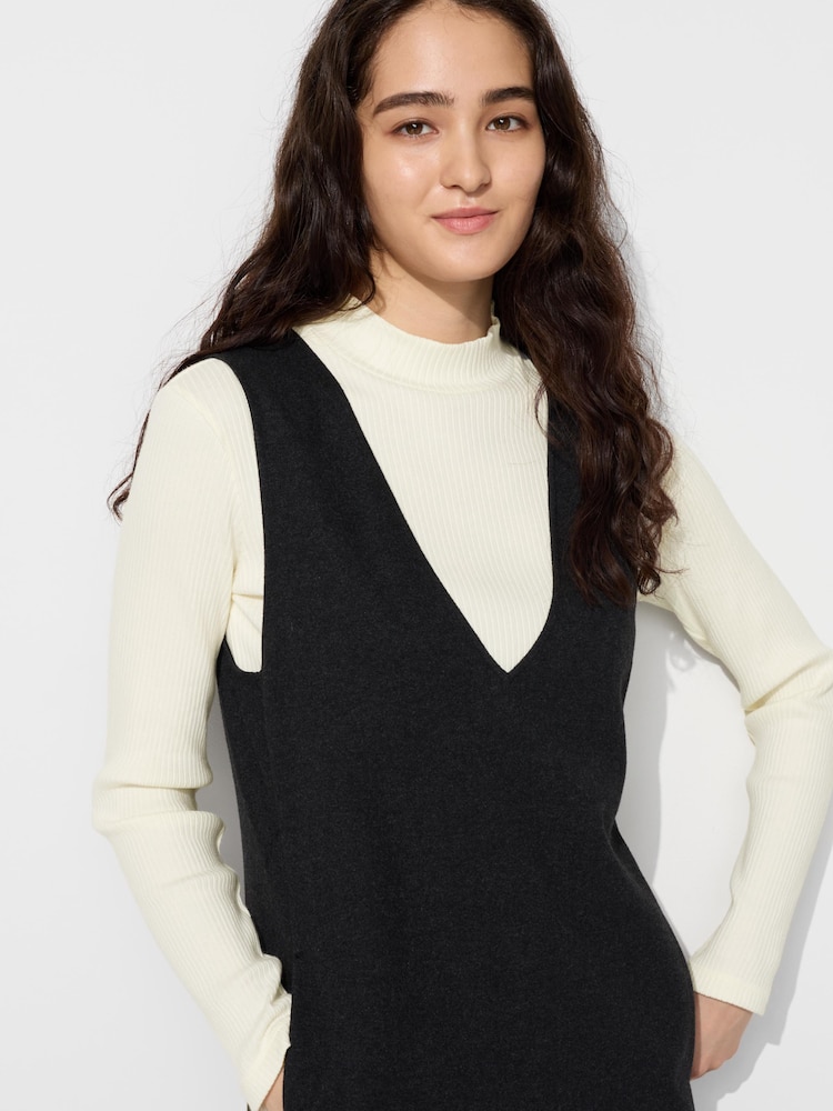 

Футболка с высоким воротником в рубчик Uniqlo, цвет 01 белый