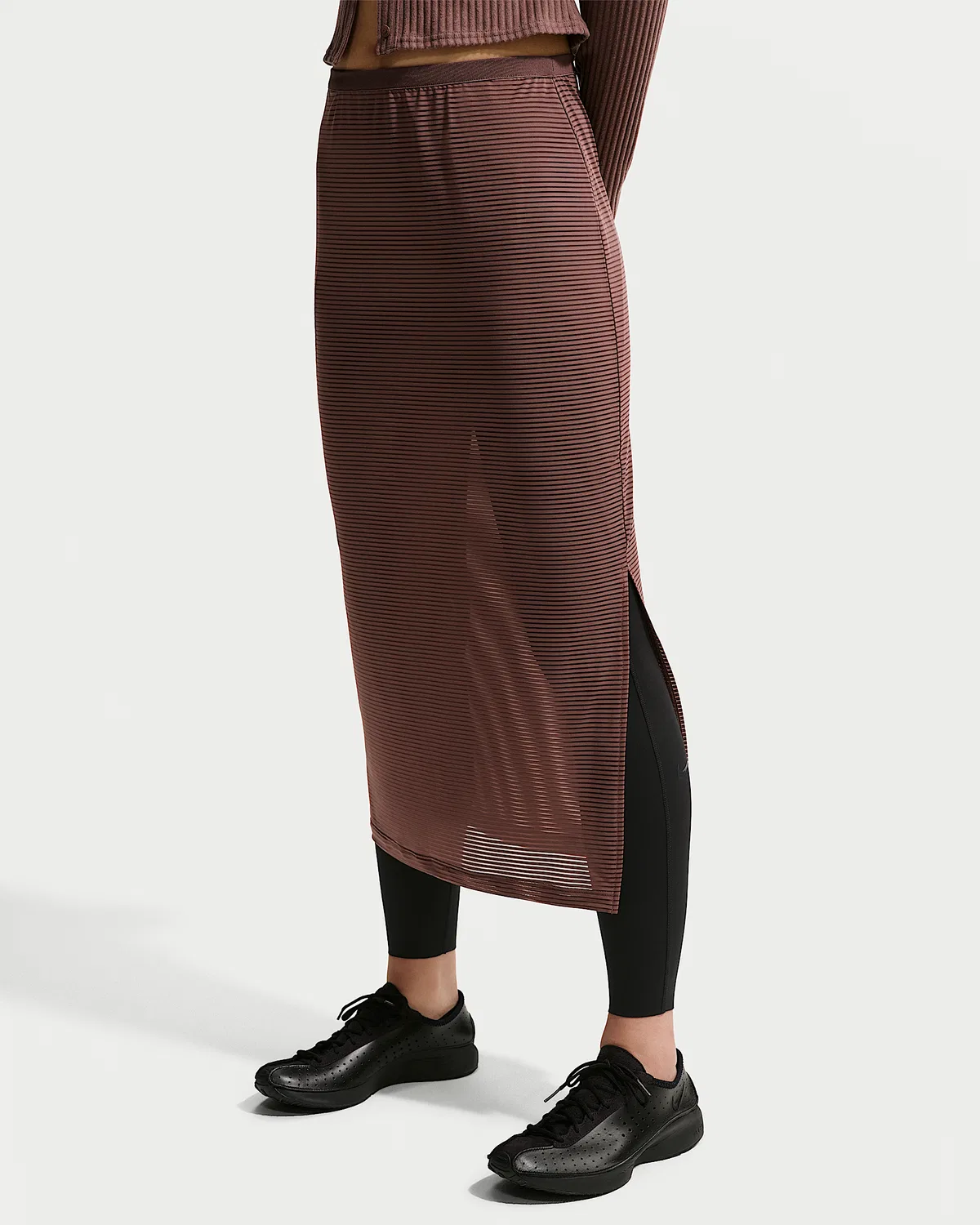 Женская полупрозрачная миди-юбка Nike Sportswear Slim Sheer, Tattoo/Sail — фото 2
