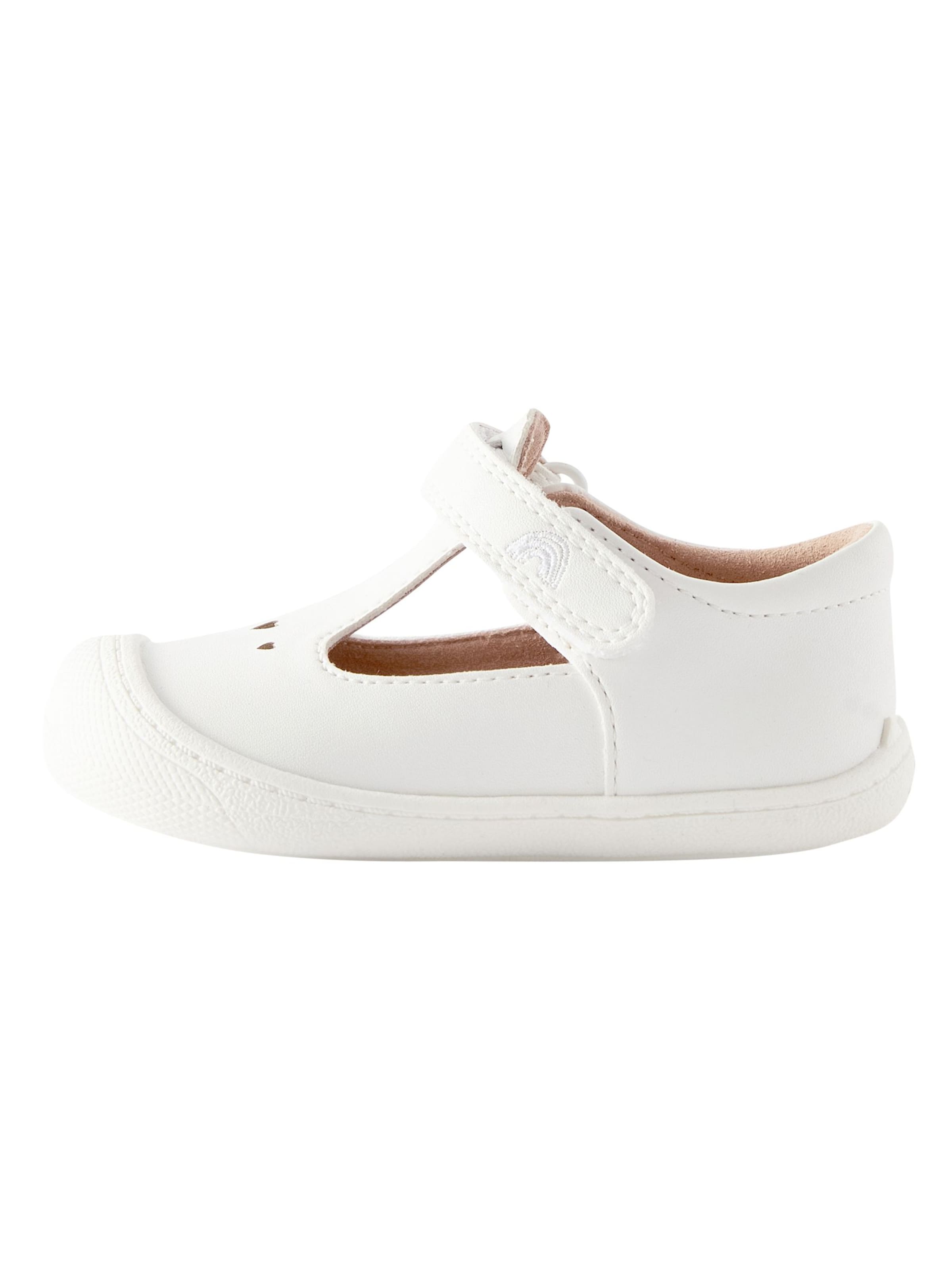 

Next Обувь в белом