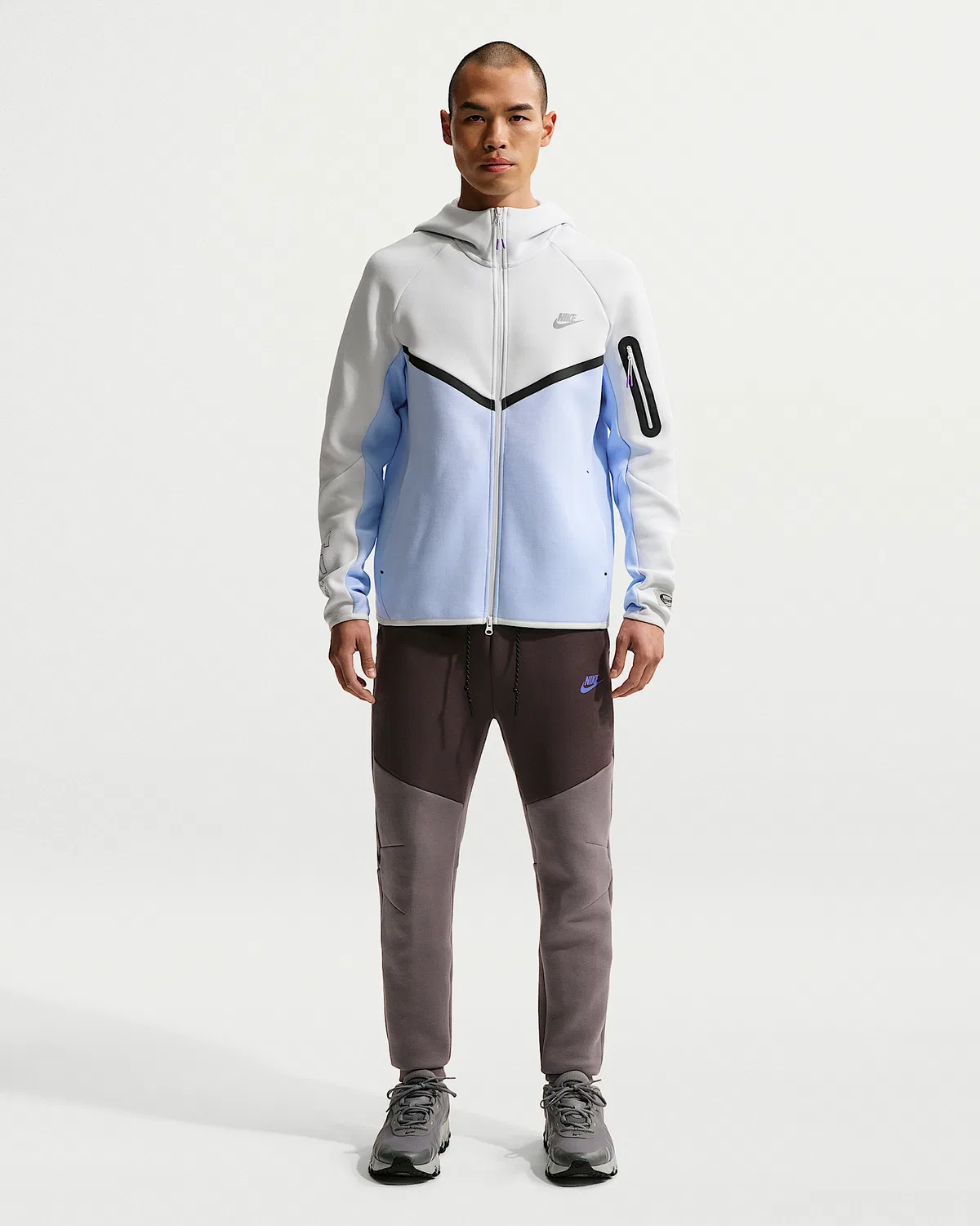 Мужская флисовая куртка-ветровка Nike Tech на полной молнии, Off White/Hydrogen Blue/Bright Violet — фото 4