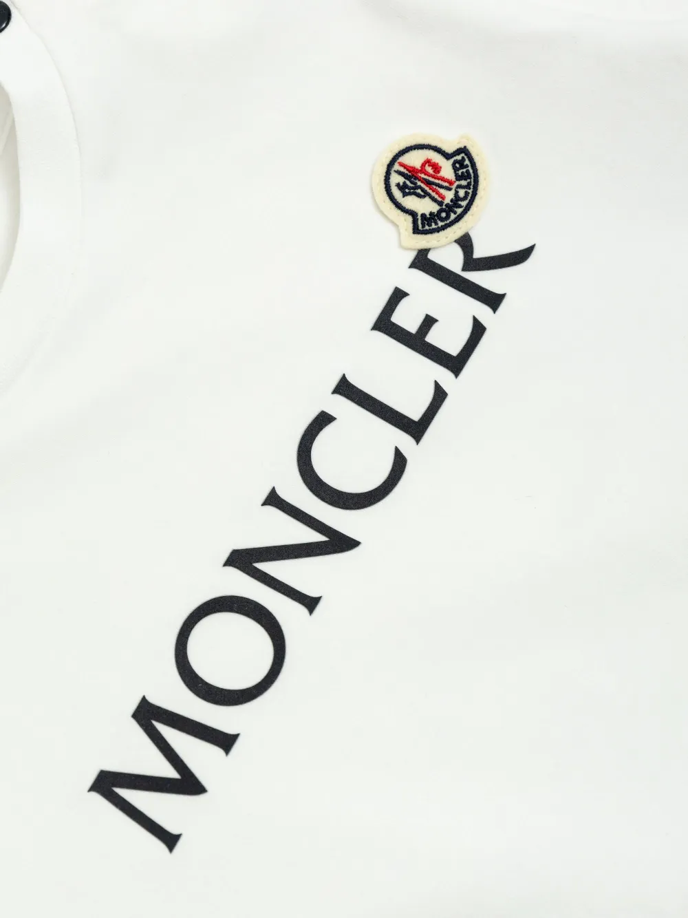 Комплект из футболки и шортов с логотипом Moncler Enfant, белый — фото 4
