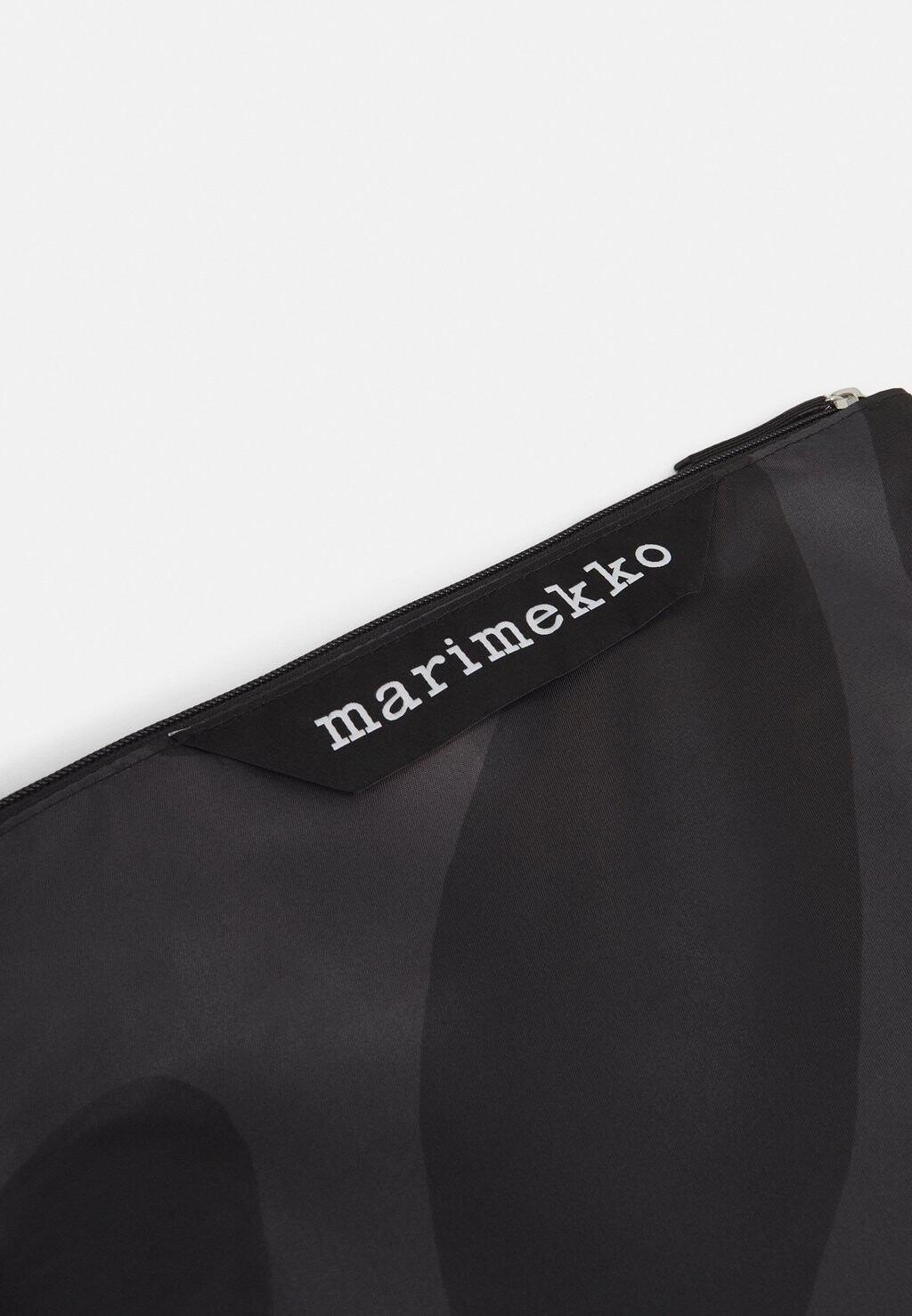 

Сумка-тоут NEAT CROSSBODY LINSSI Marimekko, черный