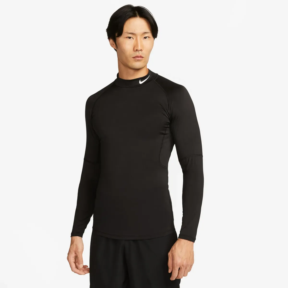 

Тренировочная рубашка Nike "PRO DRI-FIT MEN'S LONG-SLEEVE TIGHT-FITTING MOCK-NECK TOP", белый