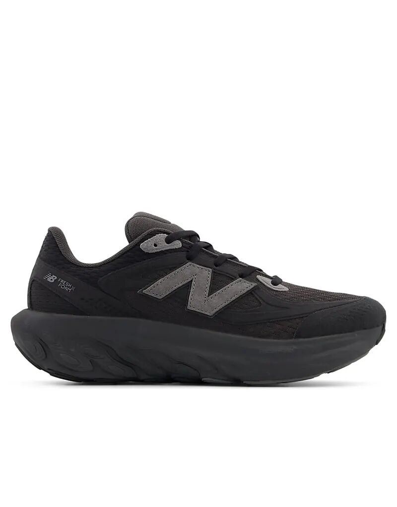 Кроссовки New Balance 800 в цвете «черный цемент»