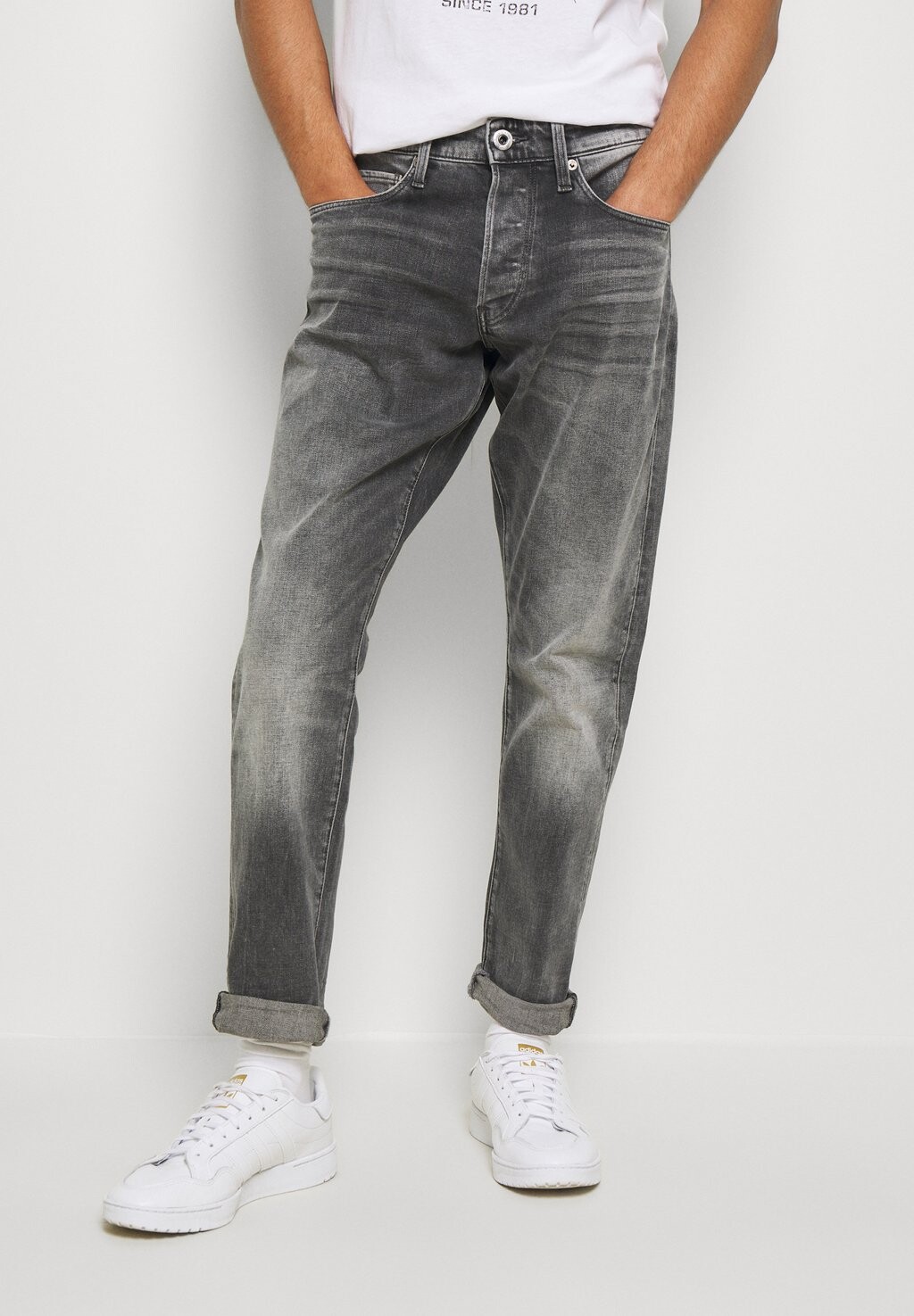 

Джинсы-сигареты 3301 STRAIGHT TAPERED G-Star, серый деним