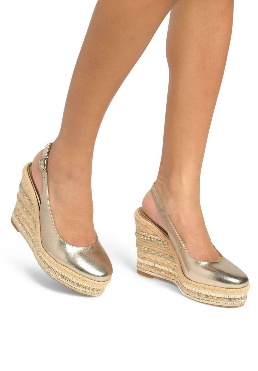 Босоножки на платформе CON REDONDEADA Y CIERRE CON HEBILLA - High heels Alma en Pena, цвет Bronce
