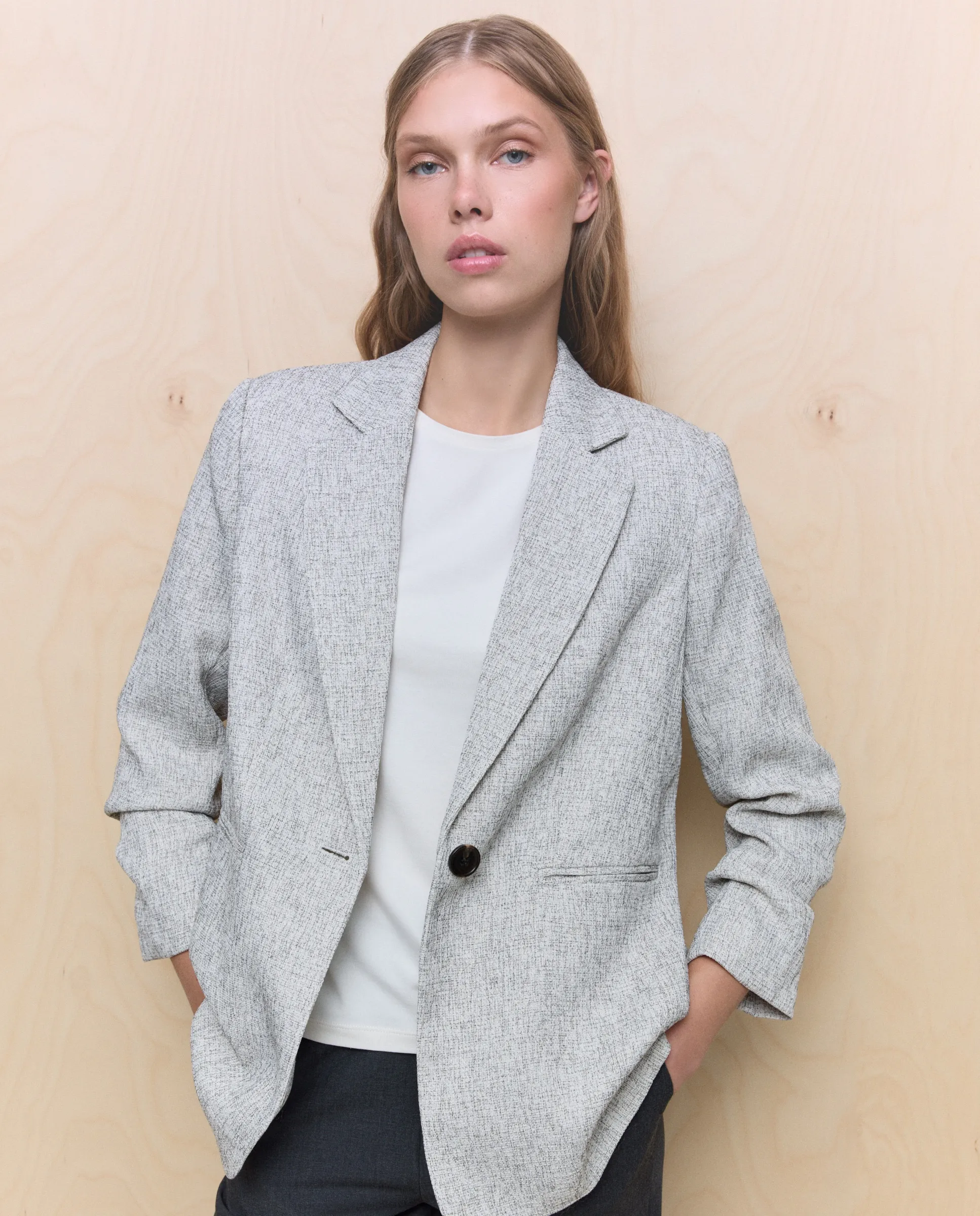 

Женский блейзер с длинными рукавами и буфами Easy Wear, серый