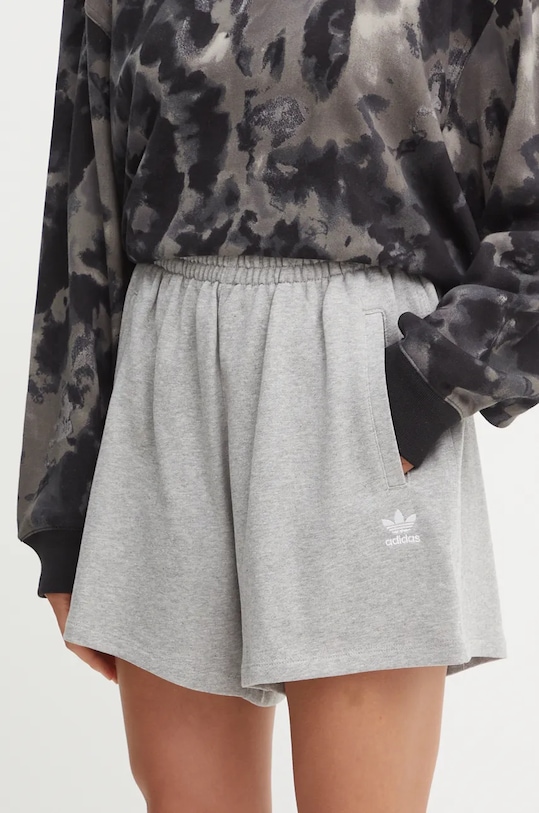 

Хлопковые шорты Essential Adidas Originals, серый