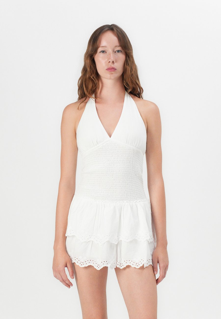 

Платье Hollister Co. DOUBLE TIER SMOCKED HALTER SKORT DRESS PRETTY, White