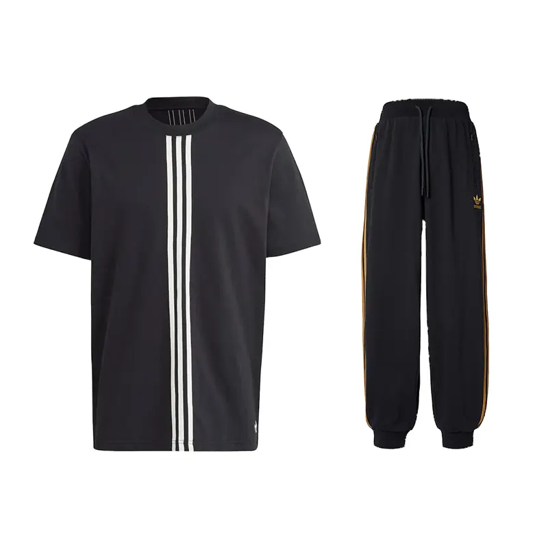 

Повседневная спортивная одежда для мужчин Adidas