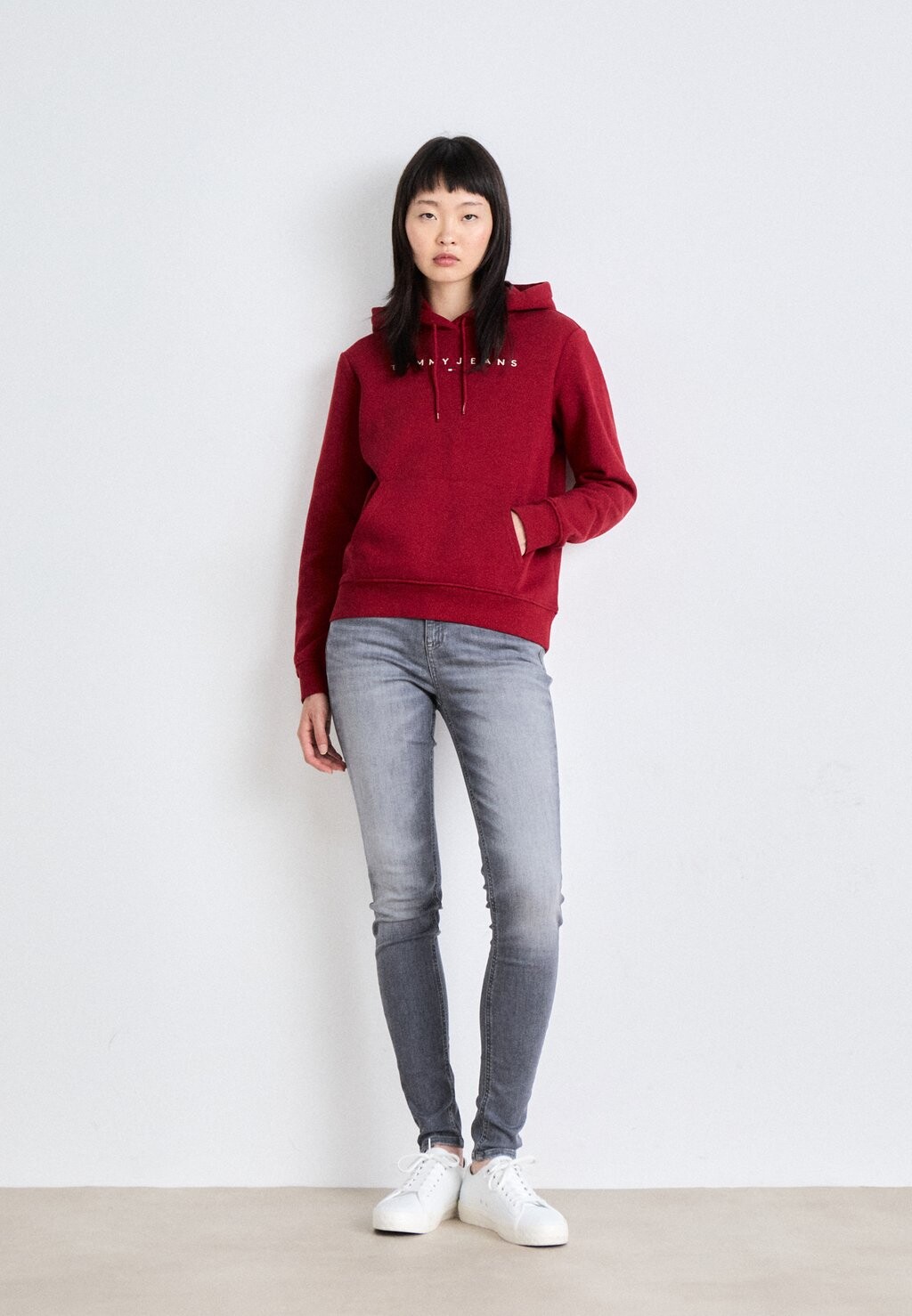

Толстовка LINEAR HOODIE Tommy Jeans, красный