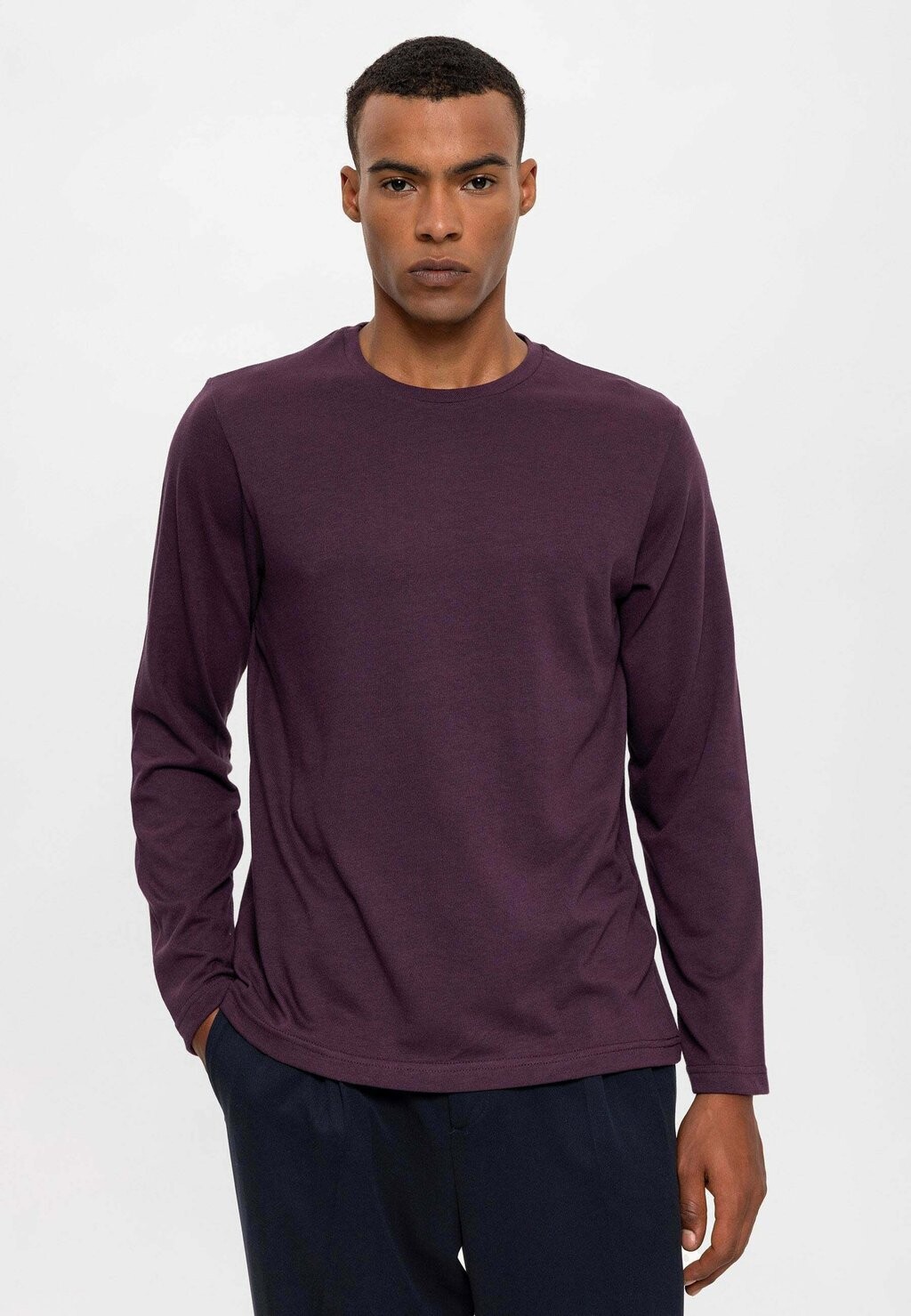 

Свитер Crewneck Antioch, цвет damson
