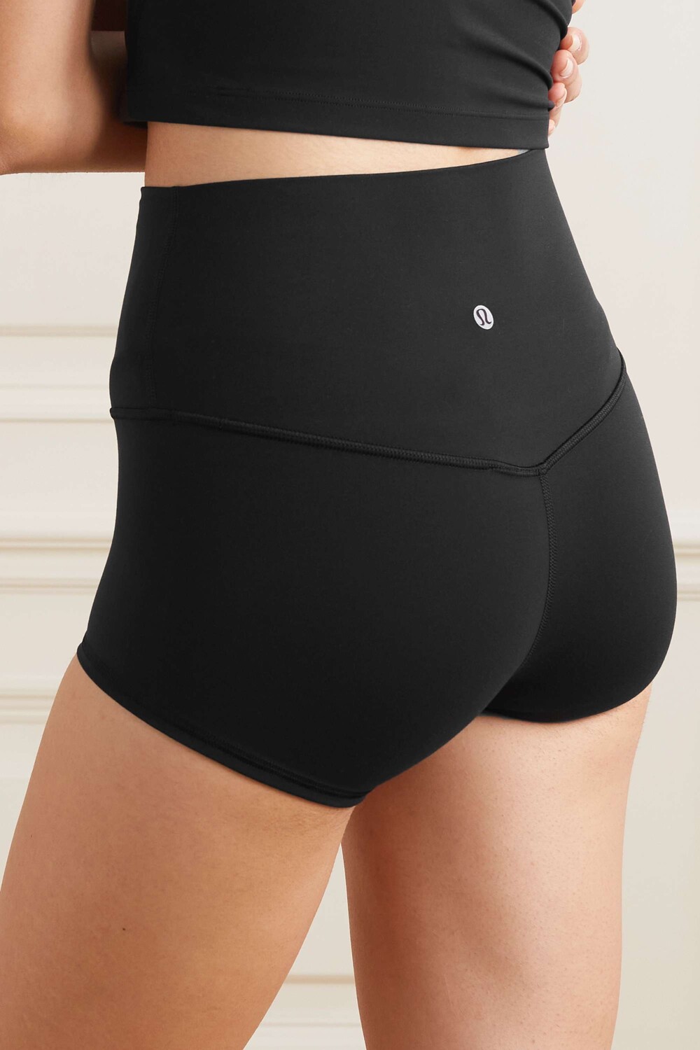 

LULULEMON Align 2" шорты Nulu, черный