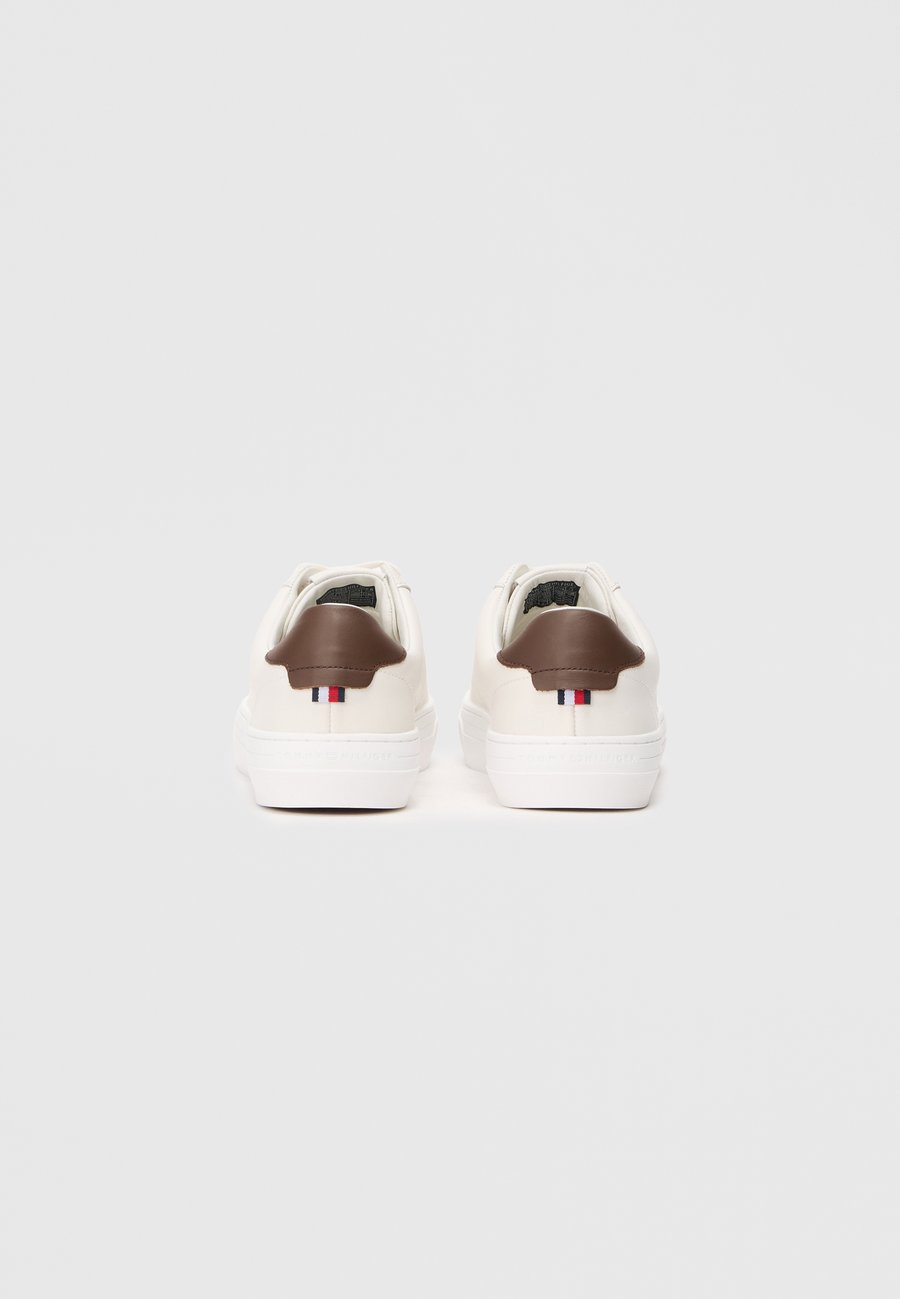 Кроссовки Tommy Hilfiger PREMIUM CUPSOLE, Ecru/Legacy Brown/Off-White — фото 3
