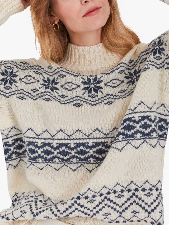 

Шерстяной джемпер в полоску с воронкообразным вырезом fair isle Celtic & Co., экрю