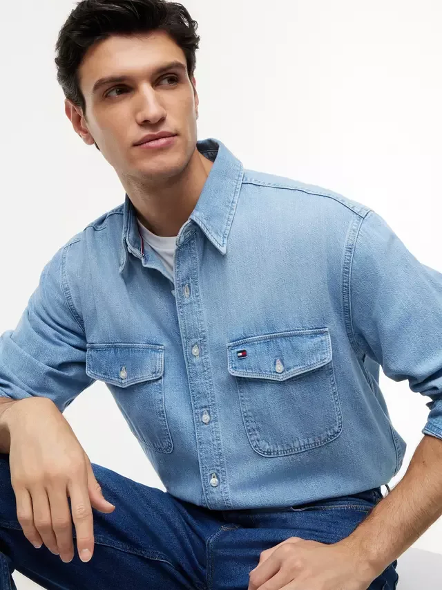Джинсовая рубашка свободного кроя, светло-голубая Tommy Hilfiger — фото 4