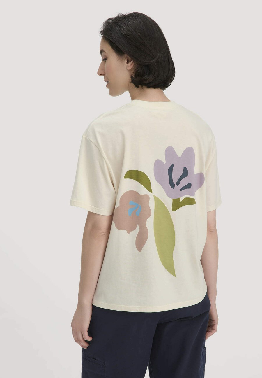 

Футболка Hessnatur Print T-shirt, Natur/Beige