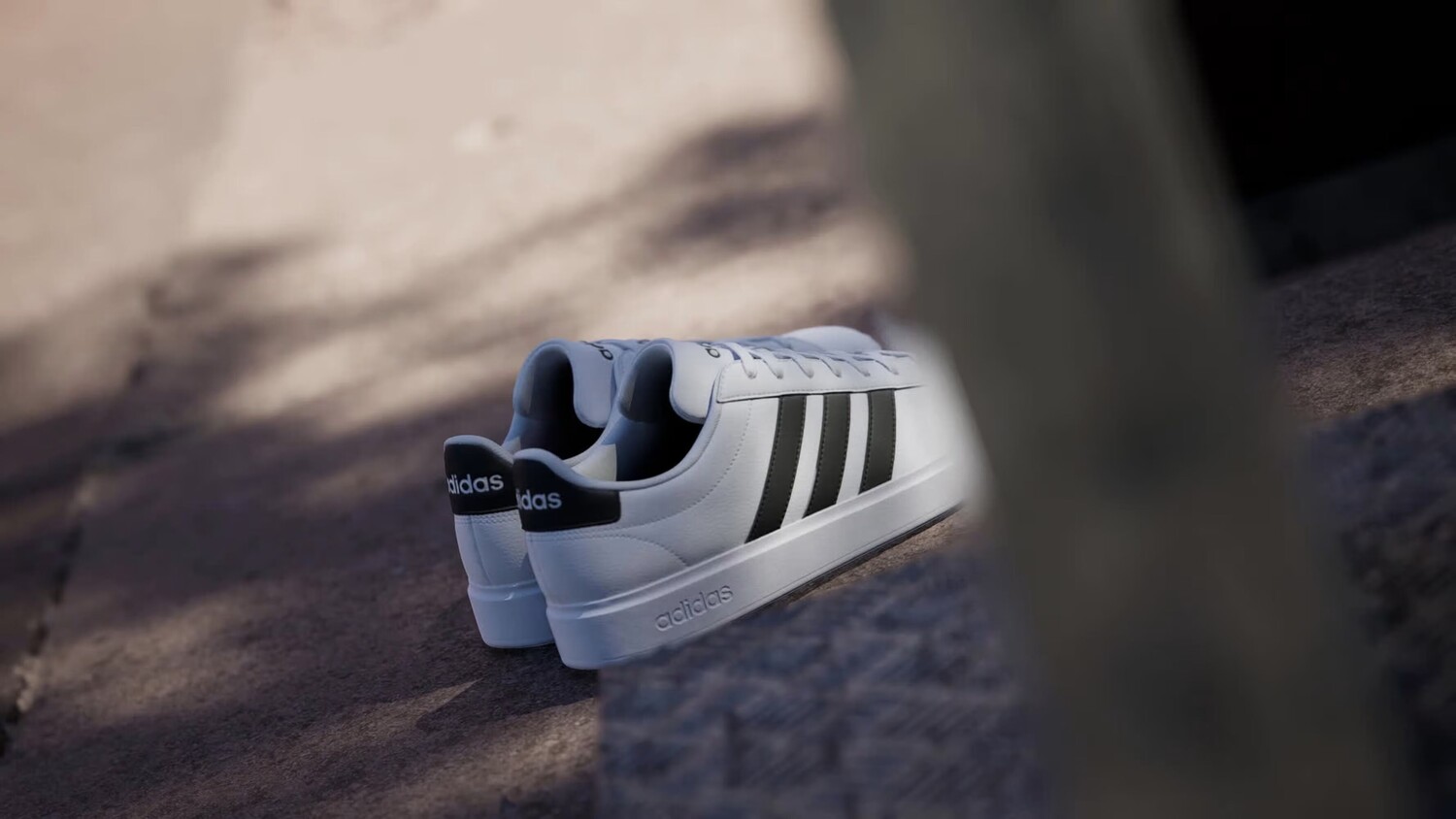 Кроссовки Гранд Корт 2.0 Adidas, цвет Cloud White/Core Black/Cloud White — фото 2