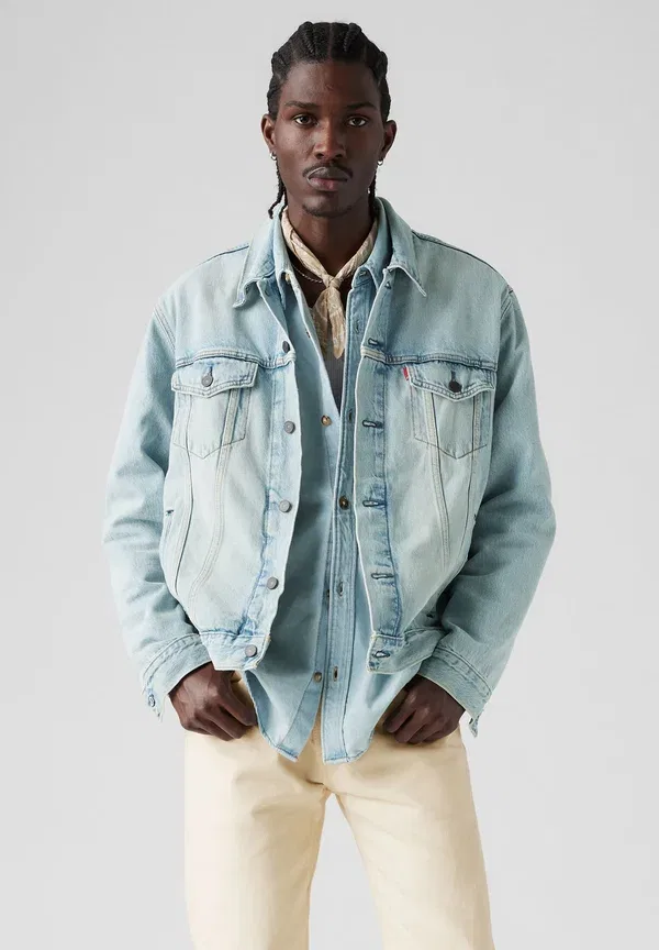 Куртка джинсовая Levi'S, модель New Light Trucker, цвет светло-голубой