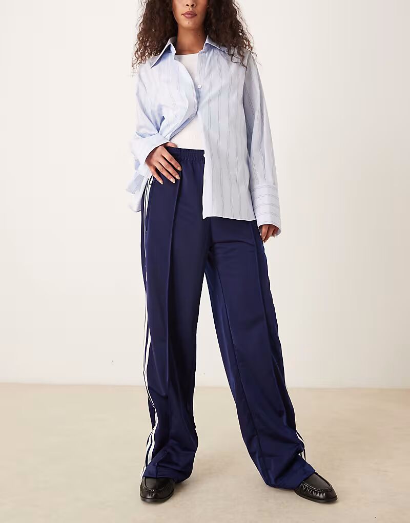 

Спортивные брюки Firebird Loose темно-синего цвета Adidas Originals