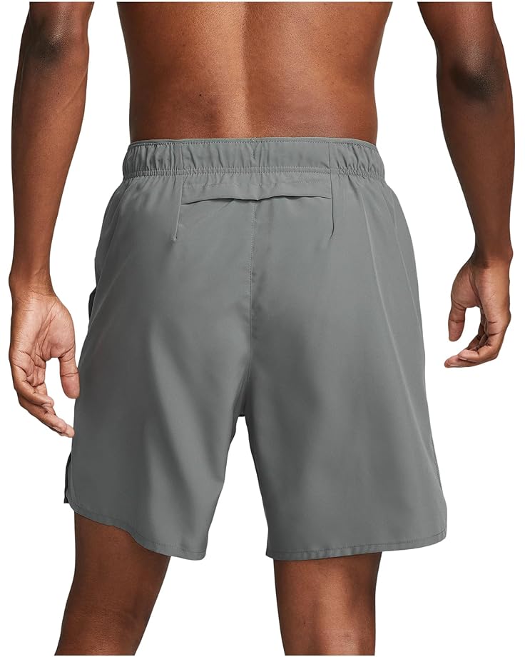 Шорты Nike Dri-FIT Challenger 7" Brief-lined Shorts, цвет Smoke Grey/Smoke Grey/Reflective Silver — фото 2