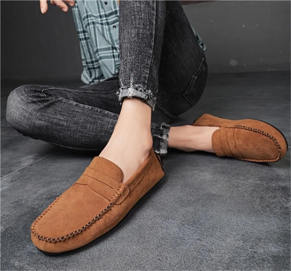 Лоферы замшевые мужские Classic Suede Loafers, желтый UOPYNE — фото 4