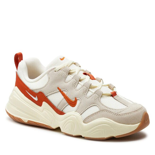 

Кроссовки Nike Tech Hera FQ8107 133 Sail/Campfire Orange, белый цвет