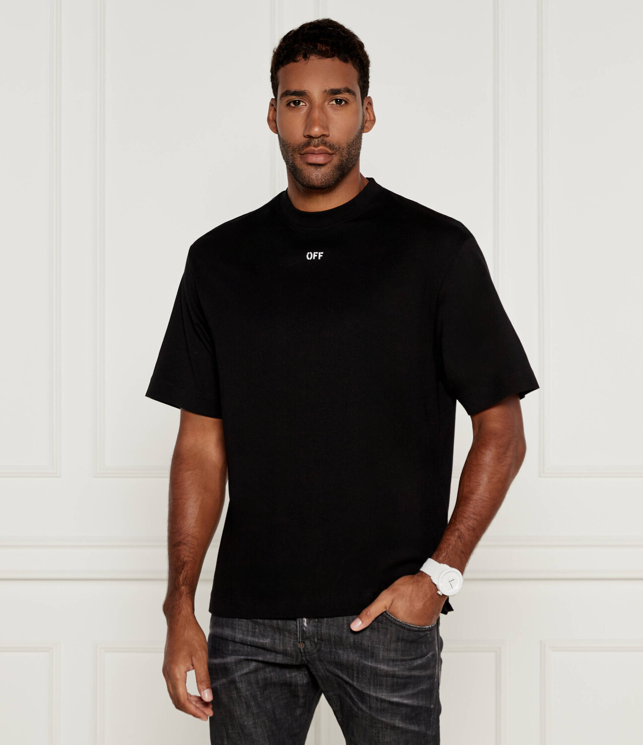 

Футболка OFF-WHITE Dragon arrow skate Regular Fit, черный