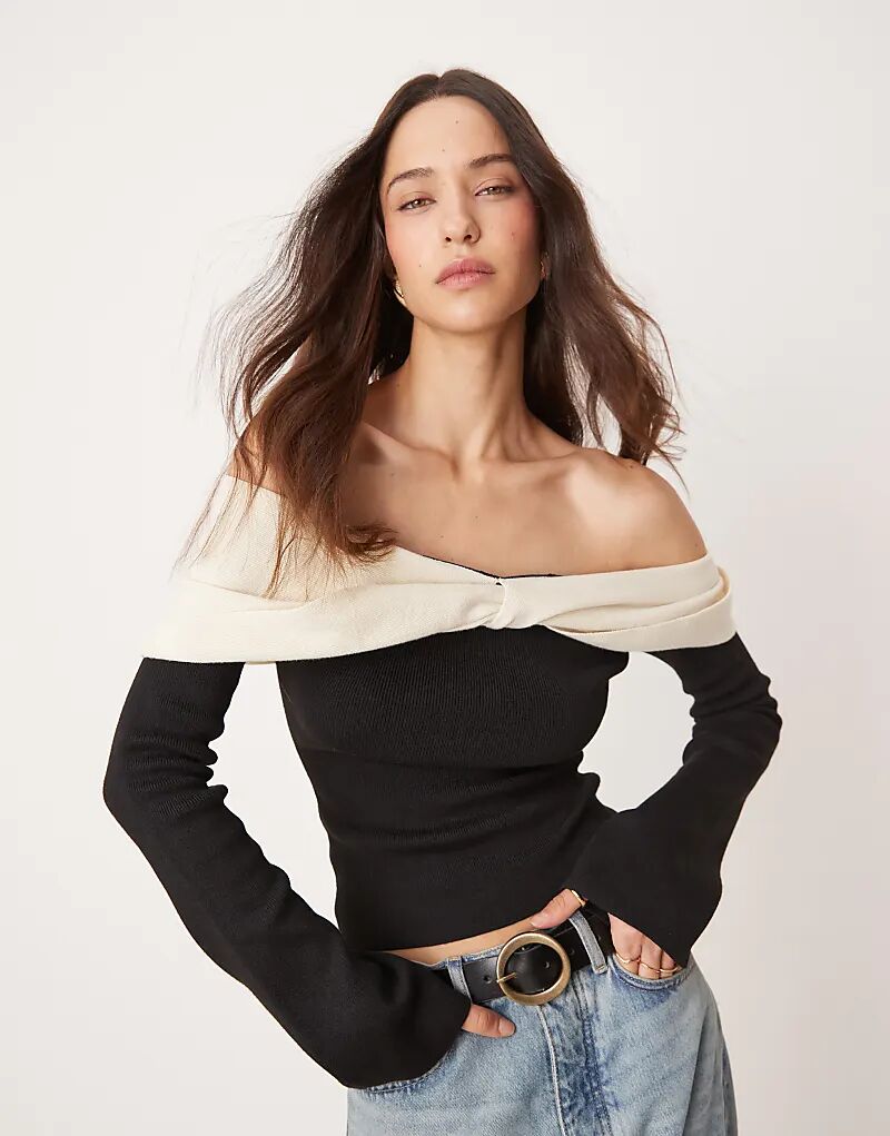 

Контрастный трикотажный топ с завязками в черном цвете Pretty Lavish