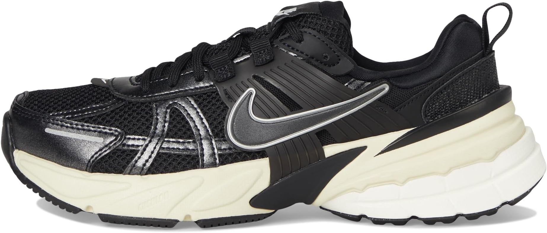 Кроссовки Nike Women's V2K Run, Black/Black/Metallic Silver/Muslin — фото 4