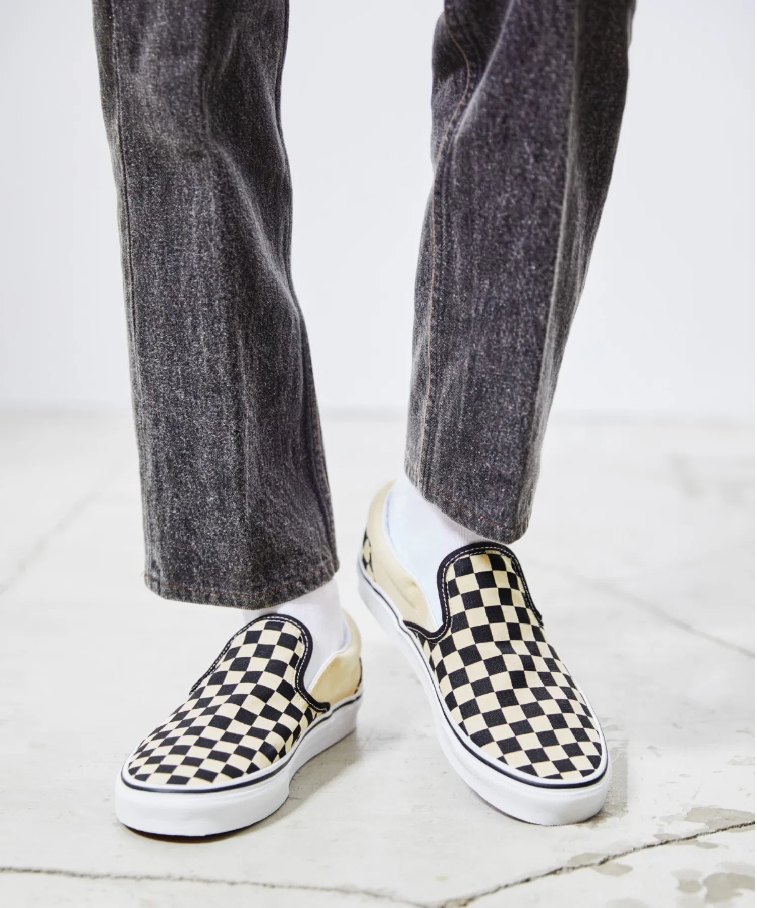 Мужские и женские слипоны VANS CLASSIC SLIP-ON VN-0EYEBWW