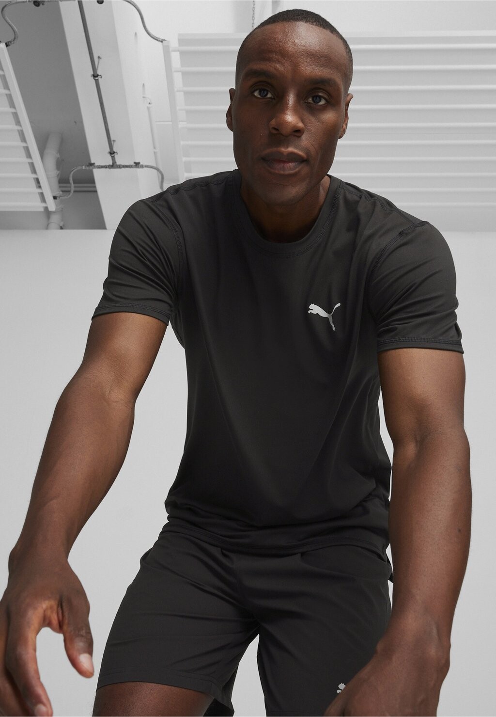 

Спортивный топ Run Cloudspun Tee Puma, черный