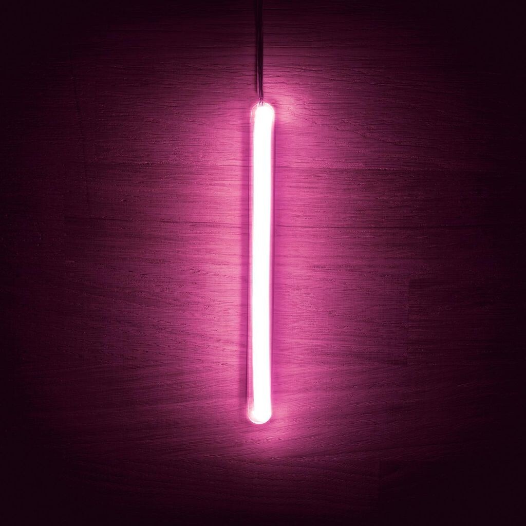 

Светодиодные буквы неоново-розовые L розовые LEDKIA