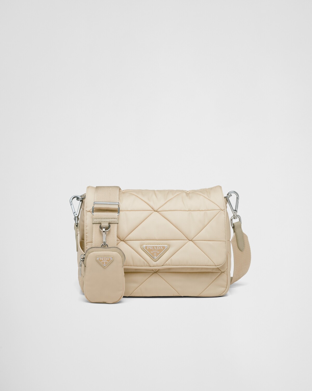 

Сумка на плечо из стеганого переработанного нейлона Prada, песочный бежевый