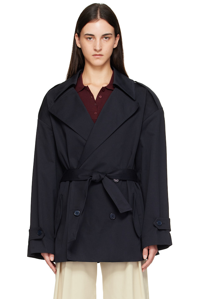 

The Frankie Shop Короткий плащ-тренч оверсайз темно-синего цвета от Zurich