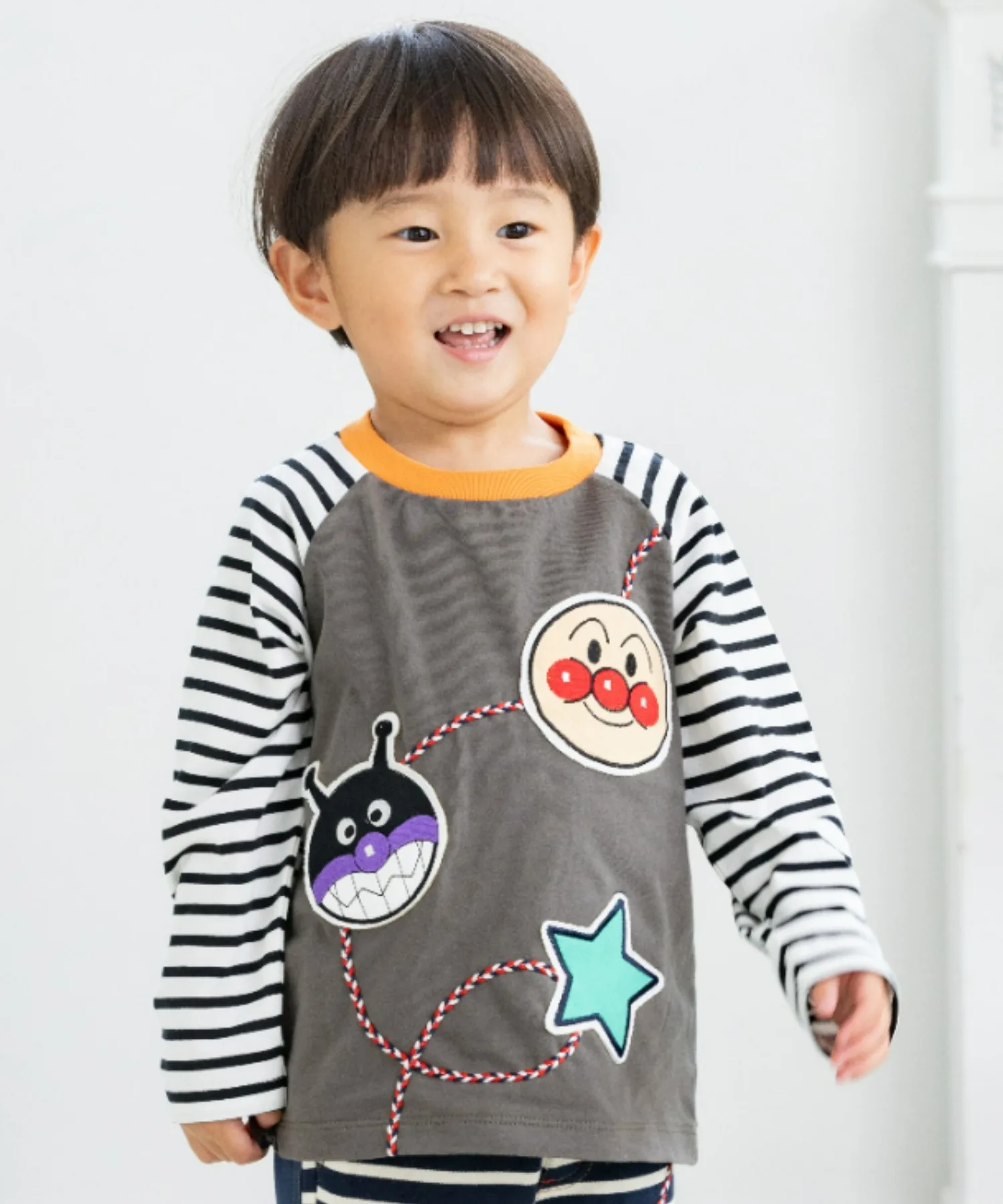 Детская футболка с аппликацией Anpanman и Baikinman длинный рукав ANPANMAN KIDS COLLECTION тёмно-серый