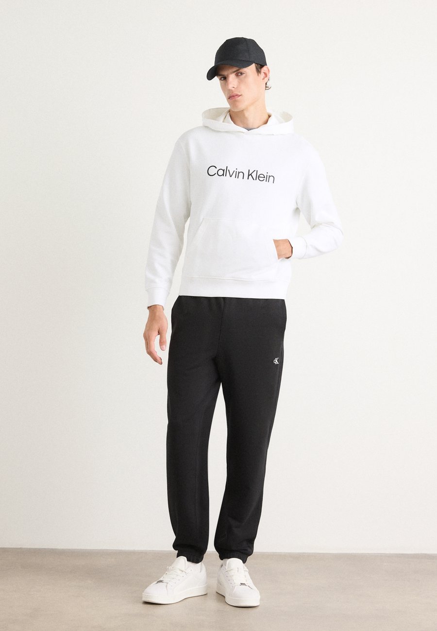 Толстовка Calvin Klein STANDARD LOGO, Bright White/White — фото 2