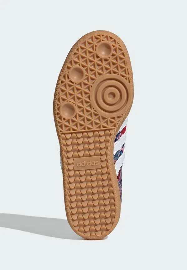 Кроссовки Adidas Originals Liberty London, цвет прозрачно-розовый облачно-белый с жвачкой — фото 4