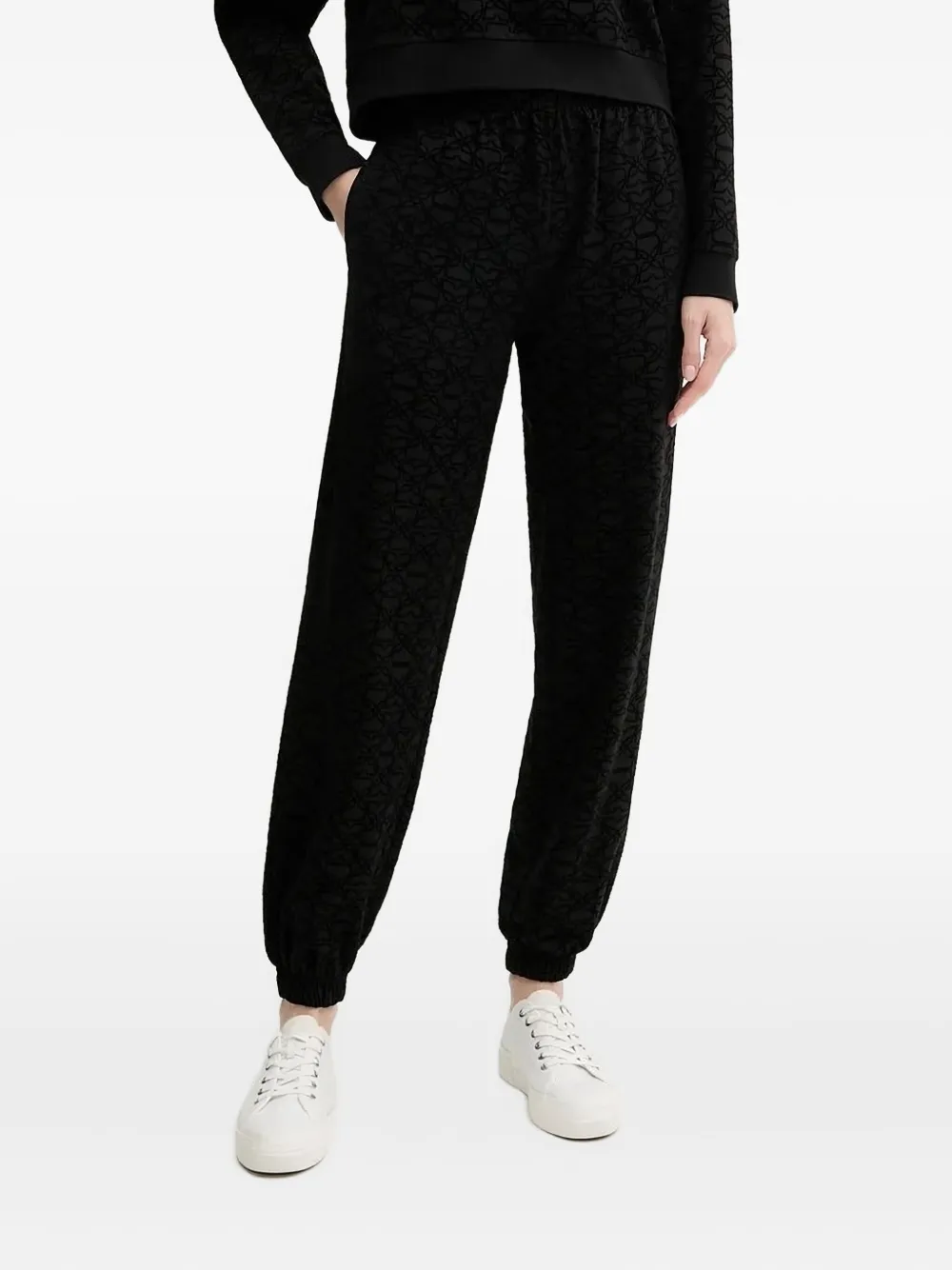 

Джоггеры с тиснеными манжетами Hugo, черный