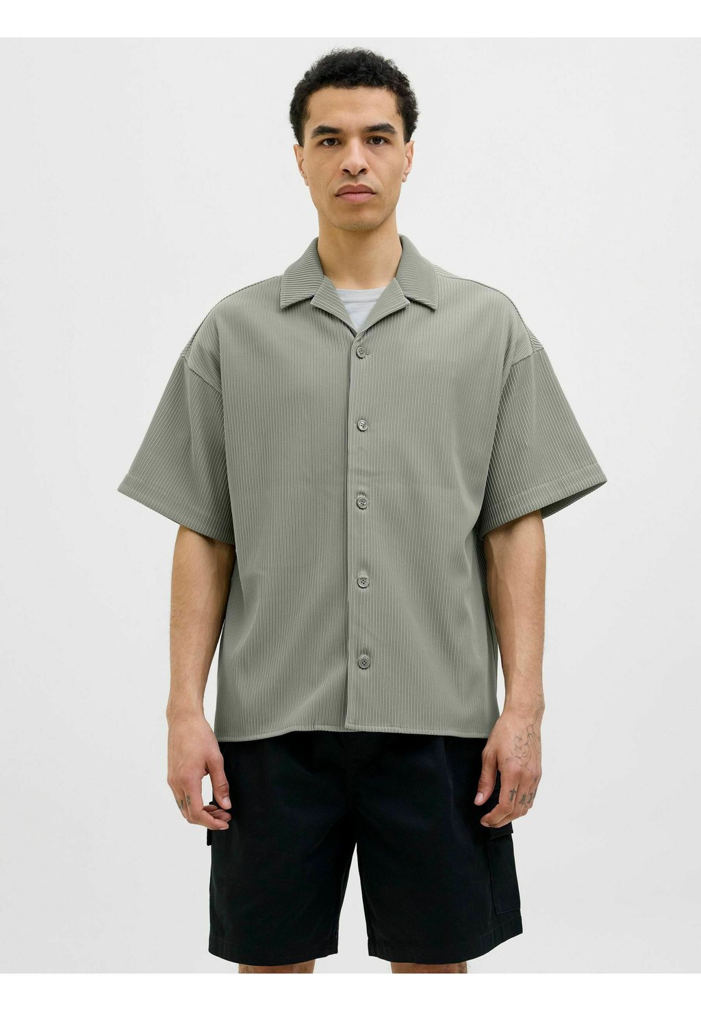

Рубашка JCOHORIZON PLISSE RESORT Jack & Jones, темно-зеленый