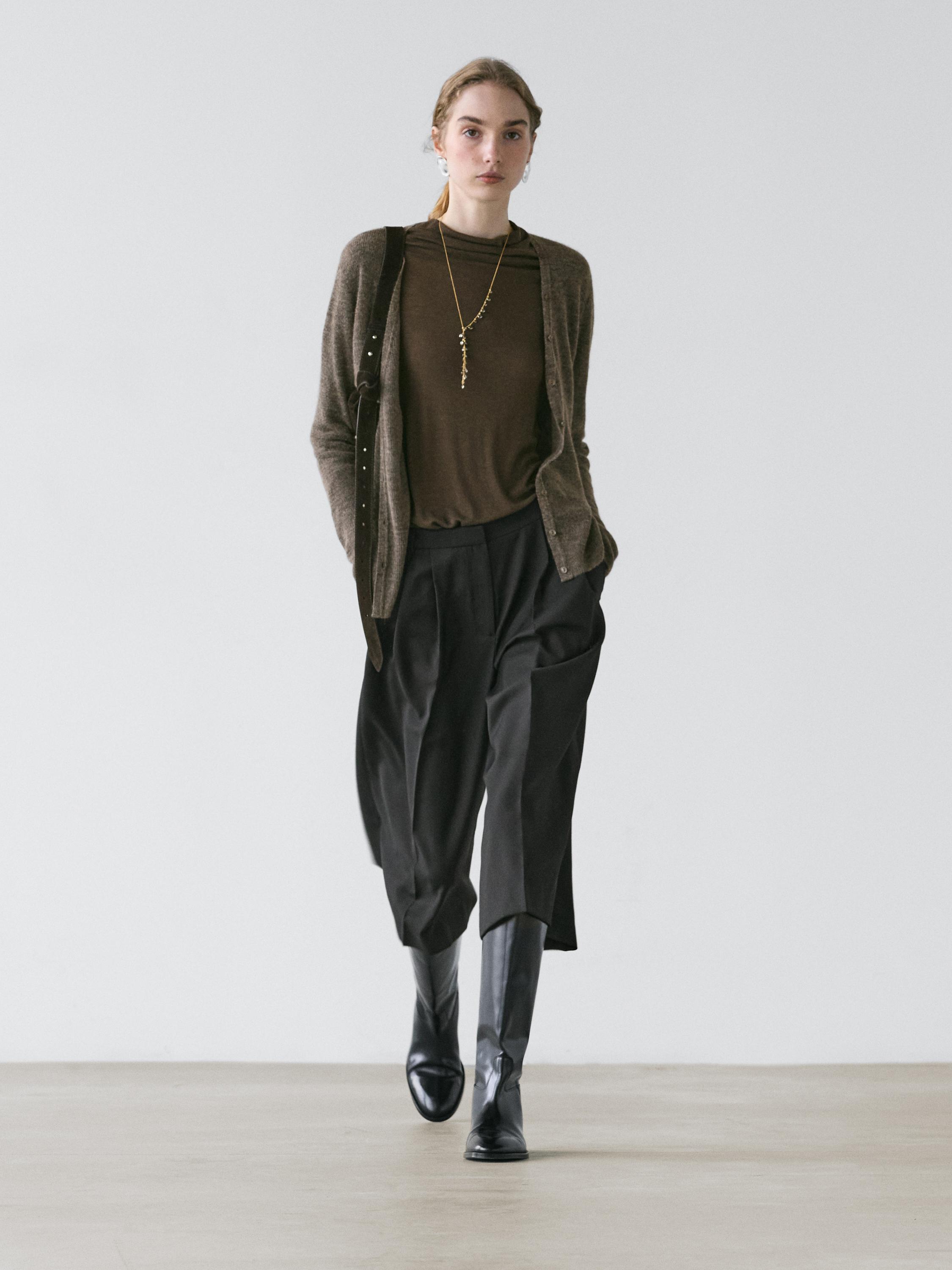 

Длинные шерстяные бермуды Massimo Dutti, black