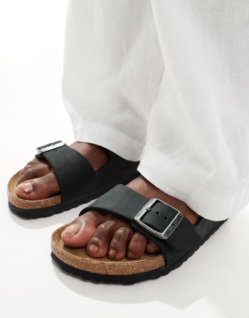

Черные сандалии из промасленной кожи Birkenstock Arizona