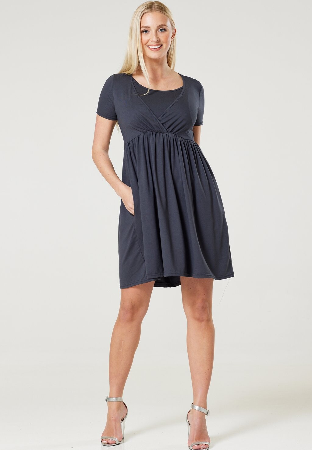 

Платье из джерси UMSTANDS UND STILLKLEID Chelsea Clark, серый