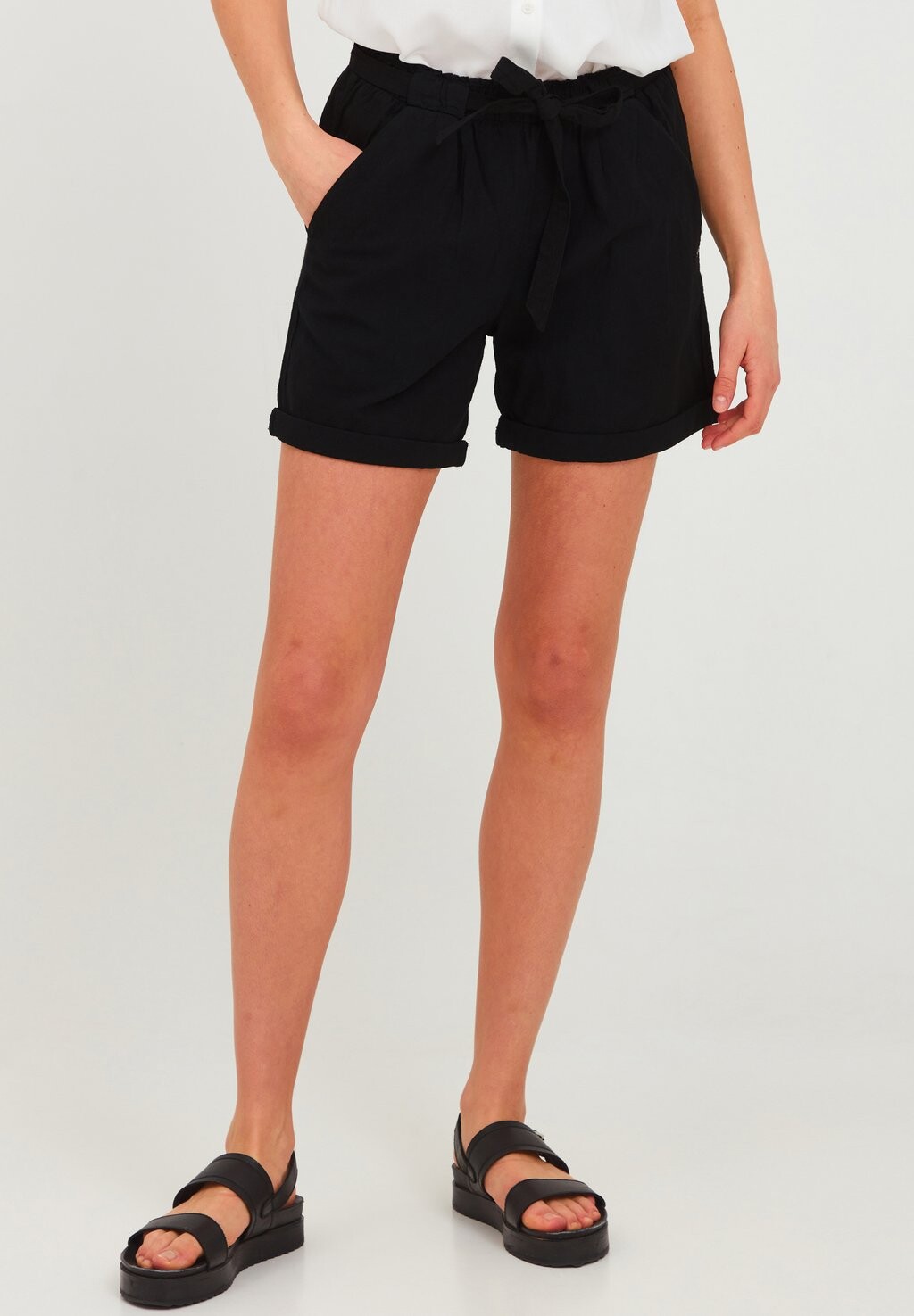 

Шорты OXLINA Oxmo, цвет black