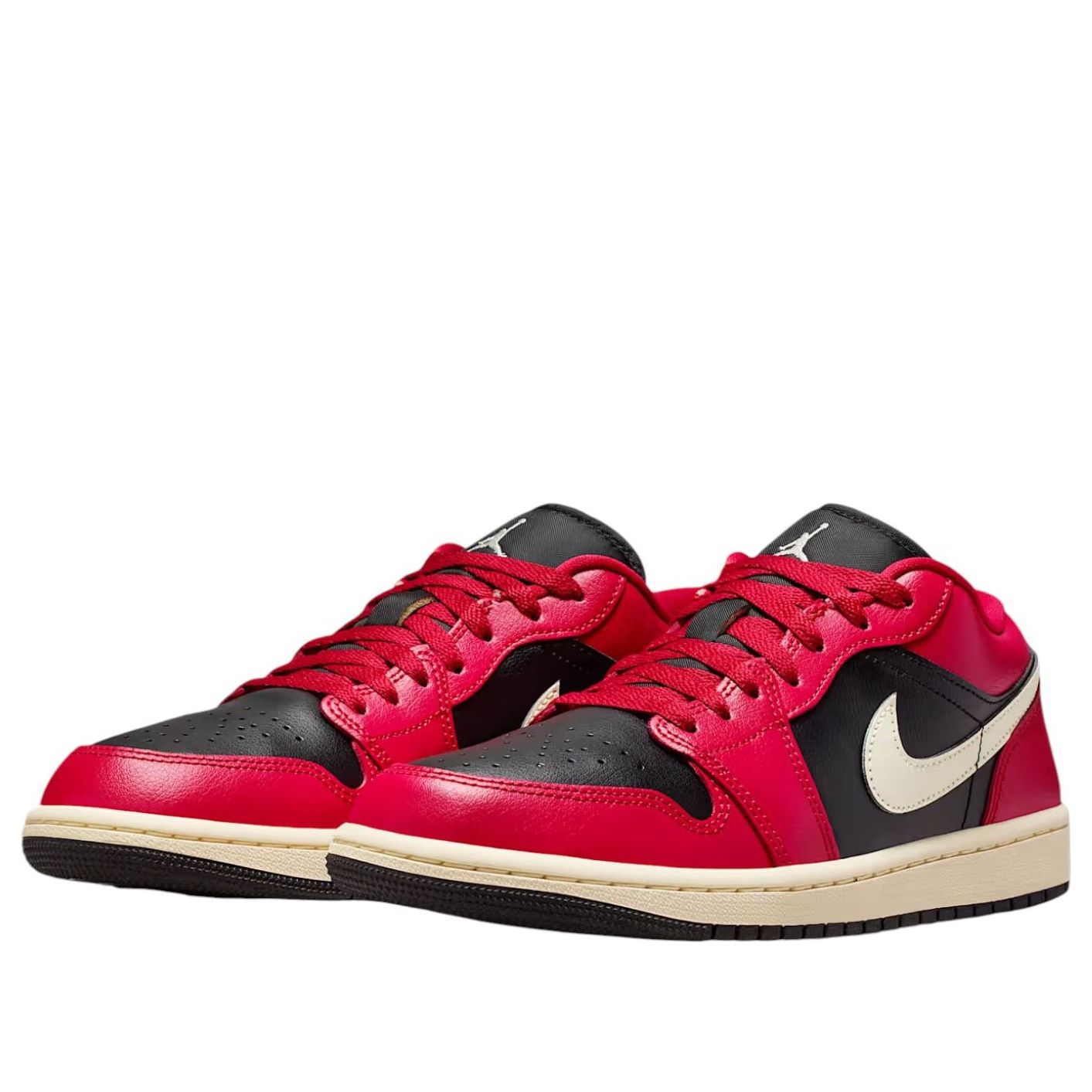 Кроссовки (WMNS) Air Jordan 1 Low 'Mystic Hibiscus Black Coconut Milk' — фото 3