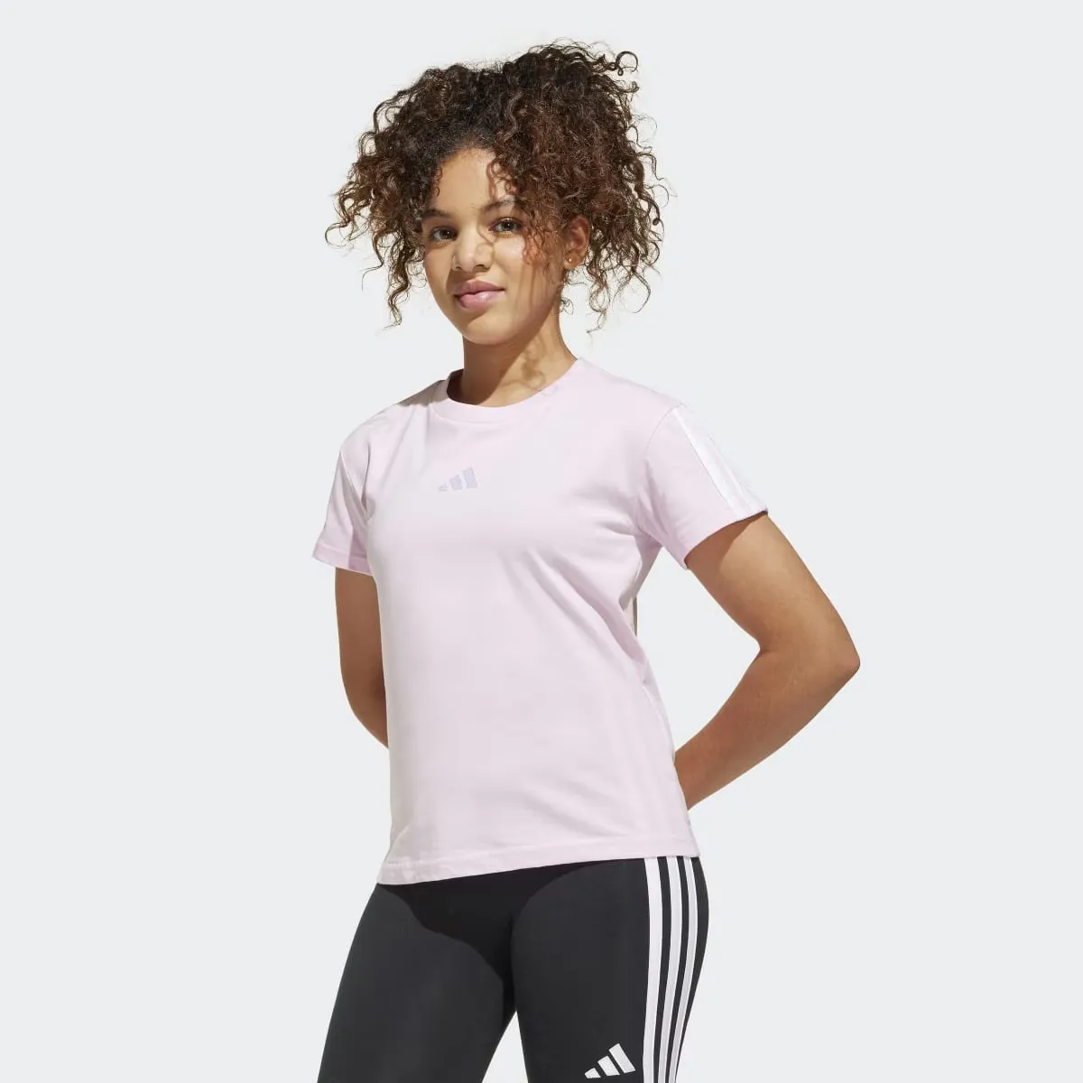 

Детская футболка Adidas Essentials, цвет Rosa